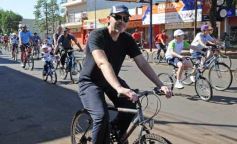 Foto de la galería: La bicicleteada del Roque reunió a 4 mil solidarios