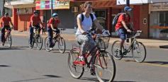 Foto de la galería: La bicicleteada del Roque reunió a 4 mil solidarios