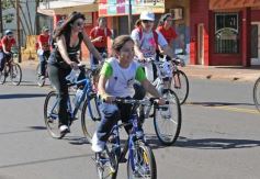 Foto de la galería: La bicicleteada del Roque reunió a 4 mil solidarios