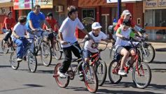 Foto de la galería: La bicicleteada del Roque reunió a 4 mil solidarios