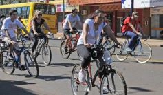 Foto de la galería: La bicicleteada del Roque reunió a 4 mil solidarios