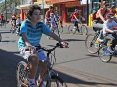 Foto de la galería: La bicicleteada del Roque reunió a 4 mil solidarios