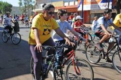 Foto de la galería: La bicicleteada del Roque reunió a 4 mil solidarios