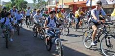 Foto de la galería: La bicicleteada del Roque reunió a 4 mil solidarios