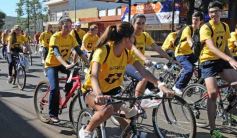 Foto de la galería: La bicicleteada del Roque reunió a 4 mil solidarios