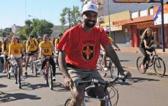 Foto de la galería: La bicicleteada del Roque reunió a 4 mil solidarios