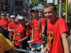 Foto de la galería: La bicicleteada del Roque reunió a 4 mil solidarios