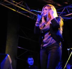 Foto de la galería: La Princesita Karina cantó en el Anfiteatro de Posadas