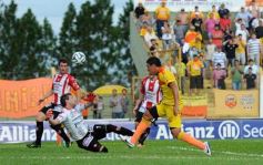 Foto de la galería: Crucero ganó a Instituto y va por más
