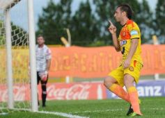 Foto de la galería: Crucero ganó a Instituto y va por más