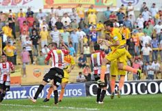 Foto de la galería: Crucero ganó a Instituto y va por más