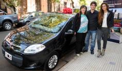 Foto de la galería: La DGR entregó el 0 Kilómetro a Lucía Marianela Ríos