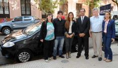 Foto de la galería: La DGR entregó el 0 Kilómetro a Lucía Marianela Ríos