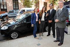 Foto de la galería: La DGR entregó el 0 Kilómetro a Lucía Marianela Ríos