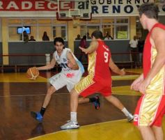 Foto de la galería: Victoria de OTC en el templo japonés