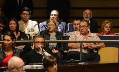 Foto de la galería: Diputados en pleno trabajo