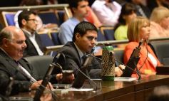 Foto de la galería: Diputados en pleno trabajo