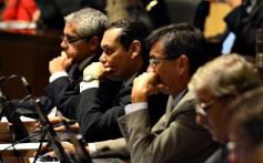 Foto de la galería: Diputados en pleno trabajo