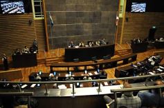 Foto de la galería: Diputados en pleno trabajo