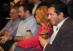 Foto de la galería: Diputados en pleno trabajo