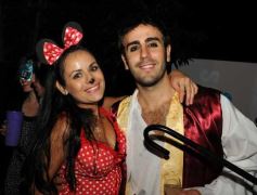 Foto de la galería: Julieta Oggier celebró su cumple con disfraces