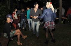 Foto de la galería: Julieta Oggier celebró su cumple con disfraces