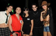 Foto de la galería: Julieta Oggier celebró su cumple con disfraces