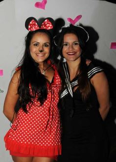 Foto de la galería: Julieta Oggier celebró su cumple con disfraces