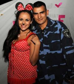 Foto de la galería: Julieta Oggier celebró su cumple con disfraces