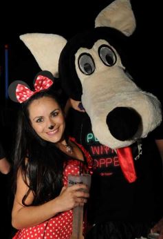 Foto de la galería: Julieta Oggier celebró su cumple con disfraces