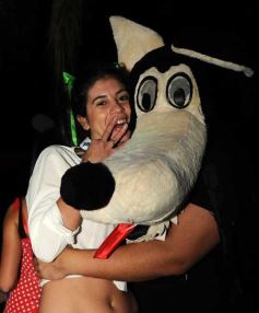 Foto de la galería: Julieta Oggier celebró su cumple con disfraces