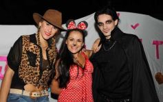 Foto de la galería: Julieta Oggier celebró su cumple con disfraces