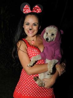 Foto de la galería: Julieta Oggier celebró su cumple con disfraces