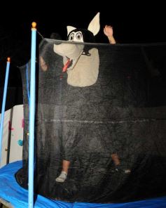 Foto de la galería: Julieta Oggier celebró su cumple con disfraces