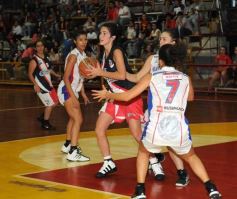 Foto de la galería: Por 72 tantos, Guaraní triunfó sobre Villa San Martín