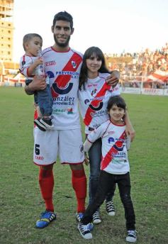 Foto de la galería: Guaraní ganó por goleada a Juventud Unida