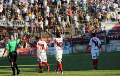 Foto de la galería: Guaraní ganó por goleada a Juventud Unida