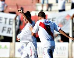 Foto de la galería: Guaraní ganó por goleada a Juventud Unida