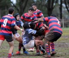 Foto de la galería: Centro de Cazadores se adueñó de clásico