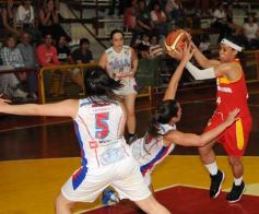 Foto de la galería: Tokio le ganó a Villa María de Resistencia por 93 a 58