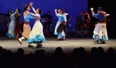 Foto de la galería: Posadas canta a la Patria en el Teatro Lírico