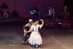 Foto de la galería: Posadas canta a la Patria en el Teatro Lírico