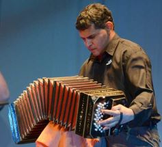 Foto de la galería: Posadas canta a la Patria en el Teatro Lírico