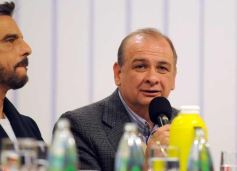 Foto de la galería: Lanzamiento de la serie Fronteras