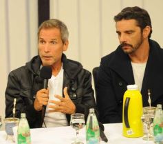 Foto de la galería: Lanzamiento de la serie Fronteras