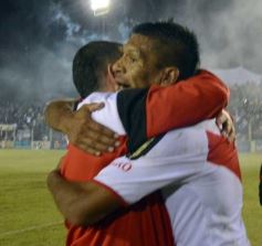 Foto de la galería: Guaraní a un paso del gran objetivo