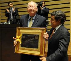 Foto de la galería: Homenaje a Mario Losada en Diputados