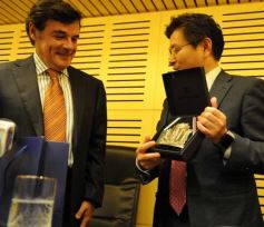 Foto de la galería: Homenaje a Mario Losada en Diputados