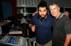 Foto de la galería: Peña aniversario de la Libreria 6 de Junio