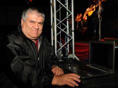 Foto de la galería: Peña aniversario de la Libreria 6 de Junio